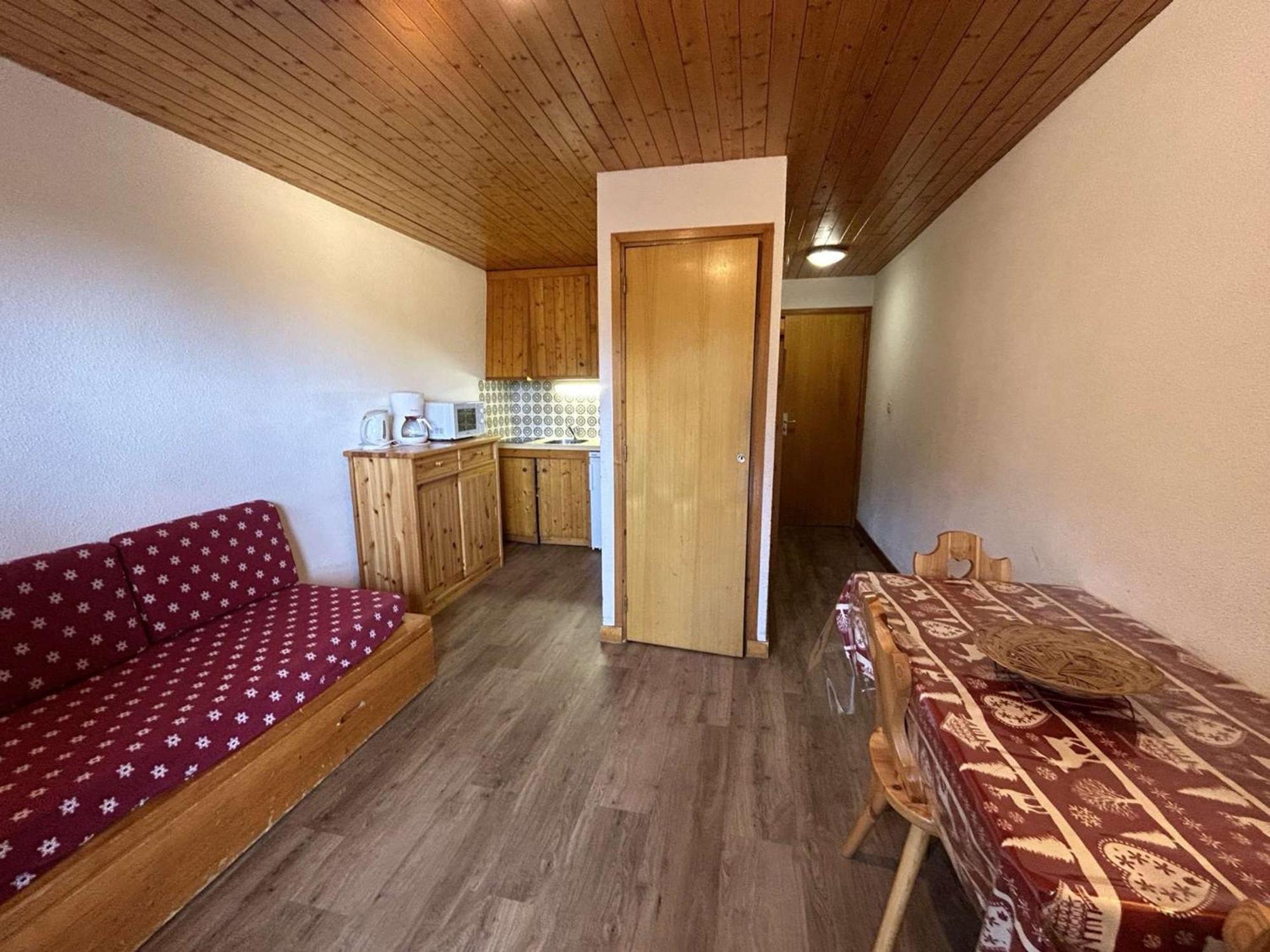 Studio 2/4 Pers, Acces Pistes Et Piscine, Proche Commerces, Meribel - Fr-1-180-297 Luaran gambar
